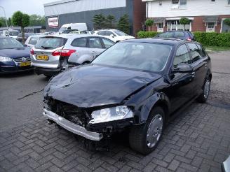 Voiture accidenté Audi A3 1.6 TDI 2012/3