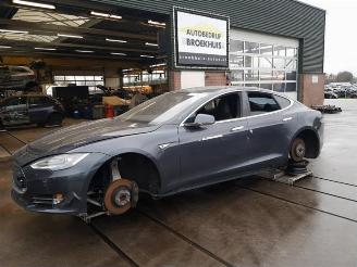 Voiture accidenté Tesla Model S Model S, Liftback, 2012 85 2015/1