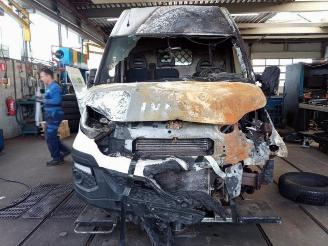 Unfall Kfz Van Iveco New Daily New Daily VI, Van, 2014 33S16, 35C16, 35S16 2018/7
