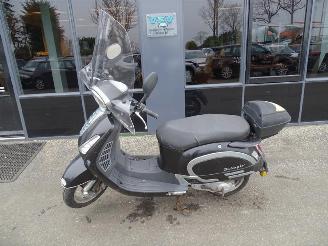 damaged scooters Benzhou  YY50QT-31 2013/3