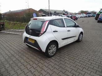 dommages scooters Toyota Aygo 1.0 12v 2015/12
