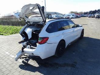 dañado caravana BMW 3-serie Touring 320d 2013/6
