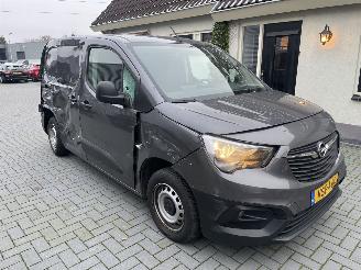 uszkodzony samochody ciężarowe Opel Combo 1.5D L1H1 Edition N.A.P PRACHTIG!!! 2022/9