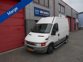 skadebil auto Iveco Daily 35 C 13V 300 h 2 - l1 dubbel lucht marge bus export only 2001/2