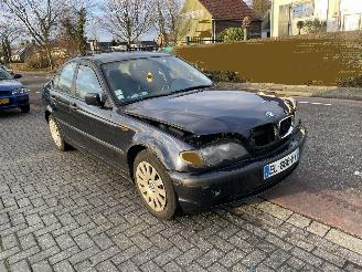 škoda kempování BMW 3-serie 3181 sedan 2002/8