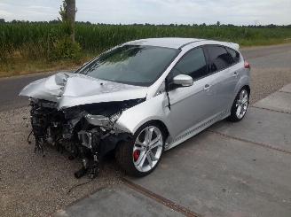 Auto incidentate Ford Focus ST 2.0 16v Turbo 2018/4