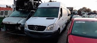 damaged commercial vehicles Mercedes Sprinter 309 cdi 2008/7