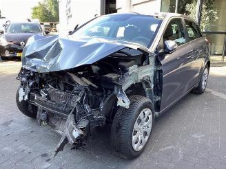 skadebil oplegger Hyundai I-20 i20 (GBB), Hatchback, 2014 1.2i 16V 2016/8