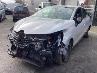 Coche accidentado Renault Clio Clio V (RJAB), Hatchback 5-drs, 2019 1.0 TCe 90 12V 2023/4