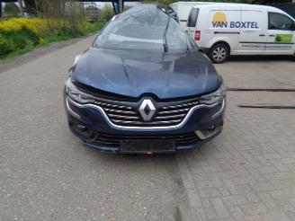 Damaged car Renault Talisman  2016/1