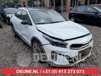 damaged commercial vehicles Kia Xceed Xceed, SUV, 2019 1.5 T-GDI 16V 2023/8