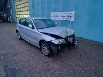 uszkodzony samochody osobowe BMW 1-serie 1 serie (E87/87N), Hatchback 5-drs, 2003 / 2012 118i 16V 2010/3