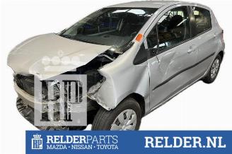 Coche accidentado Toyota Yaris Yaris III (P13), Hatchback, 2010 / 2020 1.0 12V VVT-i 2014/6