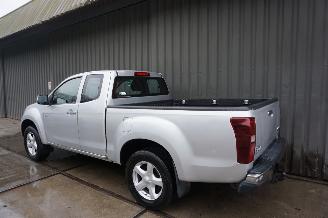 Isuzu D-Max 2.5 120kW Automaat 4X4 Airco Extended Cab LS picture 9