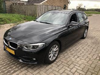 dommages  camping cars BMW 3-serie 320d EDE Centennial High Executive 2017/2