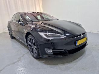 Auto incidentate Tesla Model S Standard range Pano 235kW Bjr.2019 2019/11