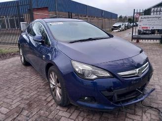 Voiture accidenté Opel Astra Astra J GTC (PD2/PF2), Hatchback 3-drs, 2011 1.4 Turbo 16V ecoFLEX 140 2014/6