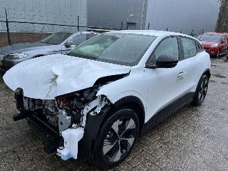 skadebil auto Renault Mégane E-Tech Optimum Charge Equilibre  160 kW/60 kWh 2023/8