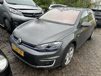 Vaurioauto  passenger cars Volkswagen e-Golf Edition  Automaat 2019/12