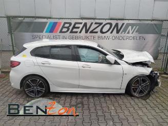 dañado vehículos comerciales BMW 1-serie 1 serie (F40), Hatchback, 2019 118i 1.5 TwinPower 12V 2022/7