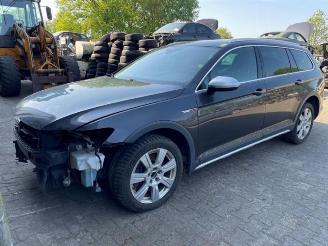 uszkodzony samochody osobowe Volkswagen Passat Passat Alltrack (3G5), Combi, 2015 2.0 TDI BiTurbo 16V 4Motion 2017