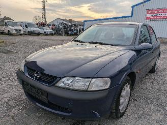rozbiórka samochody osobowe Opel Vectra 1.6 1999/2