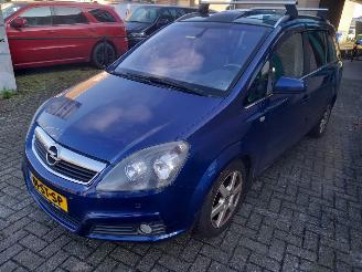 Opel Zafira 2.2 COSMO 7 PERSOONS picture 3