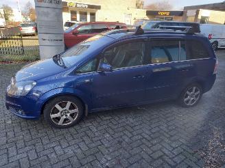 Opel Zafira 2.2 COSMO 7 PERSOONS picture 7
