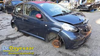 dommages fourgonnettes/vécules utilitaires Toyota Aygo Aygo (B10), Hatchback, 2005 / 2014 1.0 12V VVT-i 2005/12