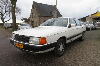 ojeté vozy osobní automobily Audi 100 5 CILINDER BENZINE AIRCO 1984/2
