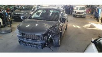 dañado camiones Seat Ibiza Ibiza IV SC (6J1), Hatchback 3-drs, 2008 / 2016 2.0 TDI 16V FR 2014/5