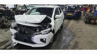uszkodzony samochody osobowe Mitsubishi Space-star Space Star (A0), Hatchback, 2012 1.0 12V 2020/1