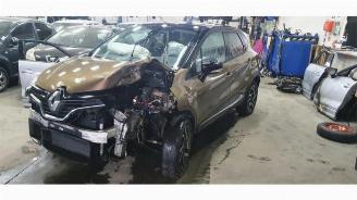 škoda kempování Renault Captur Captur (2R), SUV, 2013 1.2 TCE 16V EDC 2016/12
