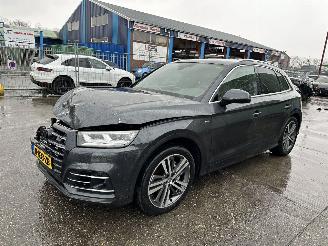 Voiture accidenté Audi Q5 45 TFSI 185KW Hybrid Autom. Clima Navi Pano Quattro Design Plus 2019/9