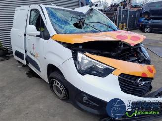 Damaged car Opel Combo Combo Cargo, Van, 2018 1.5 CDTI 130 2020/2