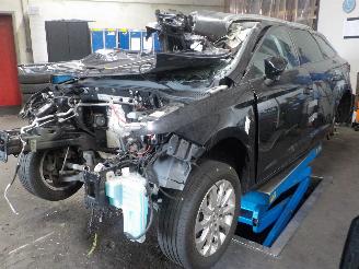skadebil vrachtwagen Seat Leon Leon ST (5FF) Combi 5-drs 1.6 TDI 16V (CRKB) [81kW]  (09-2013/08-2020)= 2014