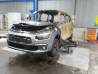 Auto incidentate Citroën C4 C4 Grand Picasso (3A) MPV 1.2 12V PureTech 130 (EB2DTS(HNY)) [96kW]  (=
04-2014/03-2018) 2017