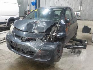 Coche accidentado Toyota Aygo Aygo (B10) Hatchback 1.0 12V VVT-i (1KR-FE) [50kW]  (07-2005/05-2014) 2009/11