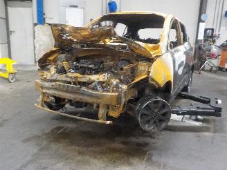 uszkodzony samochody osobowe Hyundai I-10 i10 (B5) Hatchback 1.0 12V (G3LA) [49kW]  (08-2013/06-2020) 2014/7
