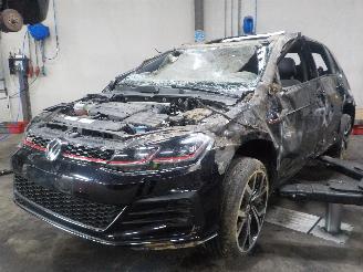 uszkodzony samochody osobowe Volkswagen Golf Golf VII (AUA) Hatchback 2.0 GTI 16V Performance Package (DLBA) [180kW=
]  (03-2017/08-2020) 2018