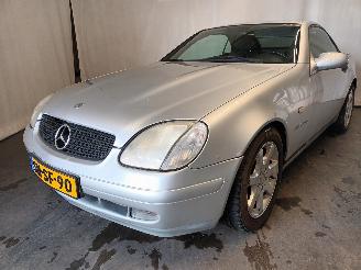 krockskadad bil auto Mercedes SLK SLK (R170) Cabrio 2.3 230 K 16V (M111.973) [142kW]  (09-1996/03-2000) 1998/1