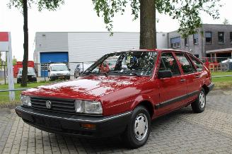 krockskadad bil auto Volkswagen Passat 1.6 CL Inj NETTE STAAT!, Trekhaak, HISTORIE! 1987/4