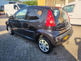 Peugeot 107 5 drs 50kw  cool edition picture 6