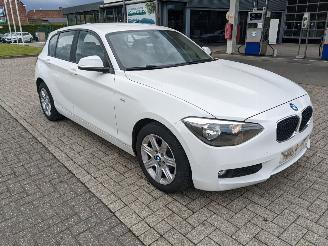 BMW 1-serie 116i picture 2