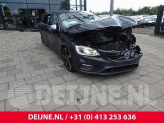 Voiture accidenté Volvo V-60 V60 I (FW/GW), Combi, 2010 / 2018 2.0 T6 16V 2015/1