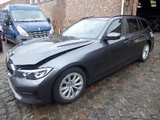 uszkodzony samochody osobowe BMW 3-serie Touring 2020/6