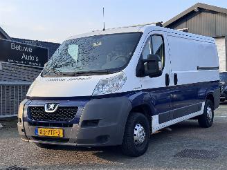 Peugeot Boxer 2.2 HDI 3-PERS L2/H1 picture 2