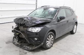 damaged commercial vehicles Seat Arona  2019/6