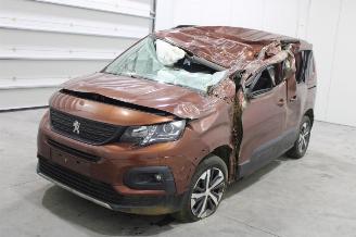 Voiture accidenté Peugeot Rifter  2021/1