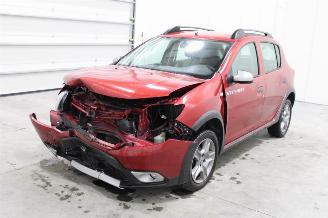 Damaged car Dacia Sandero  2017/4
